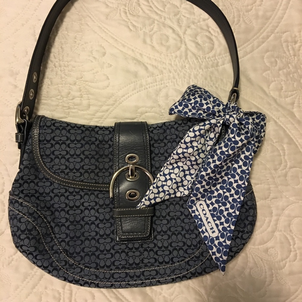 Vintage Coach signature collection purse